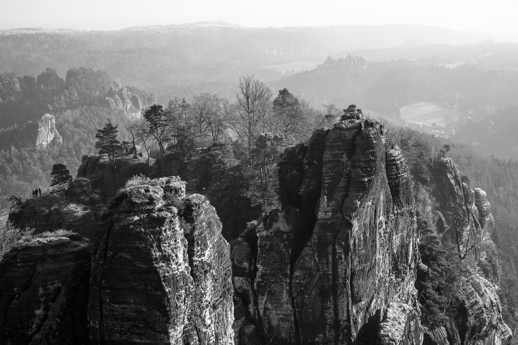 The National Park of Saxon Switzerland is located in Southeastern Germany and south of the city of Dresden. <br> The park, center of a natural space of almost 710 km², extends along the river Elbe. <br> Its characteristic sandstone mountains make up a rocky chain that rises 194 meters above the level of the river.